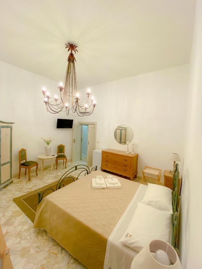La Casa Di Nonna Sisina Vila Mola di Bari Exterior foto